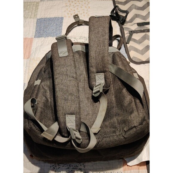 BabbleRoo Multifunction/Waterproof Diaper Bag Backpack (Dark Gray) - Picture 11 of 13